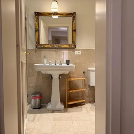 Appartement Steps From Piazza Maggiore - 1 Bedroom *