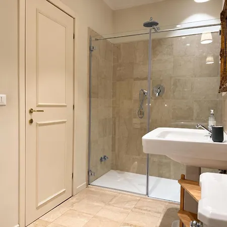 Steps From Piazza Maggiore - 1 Bedroom Bologna